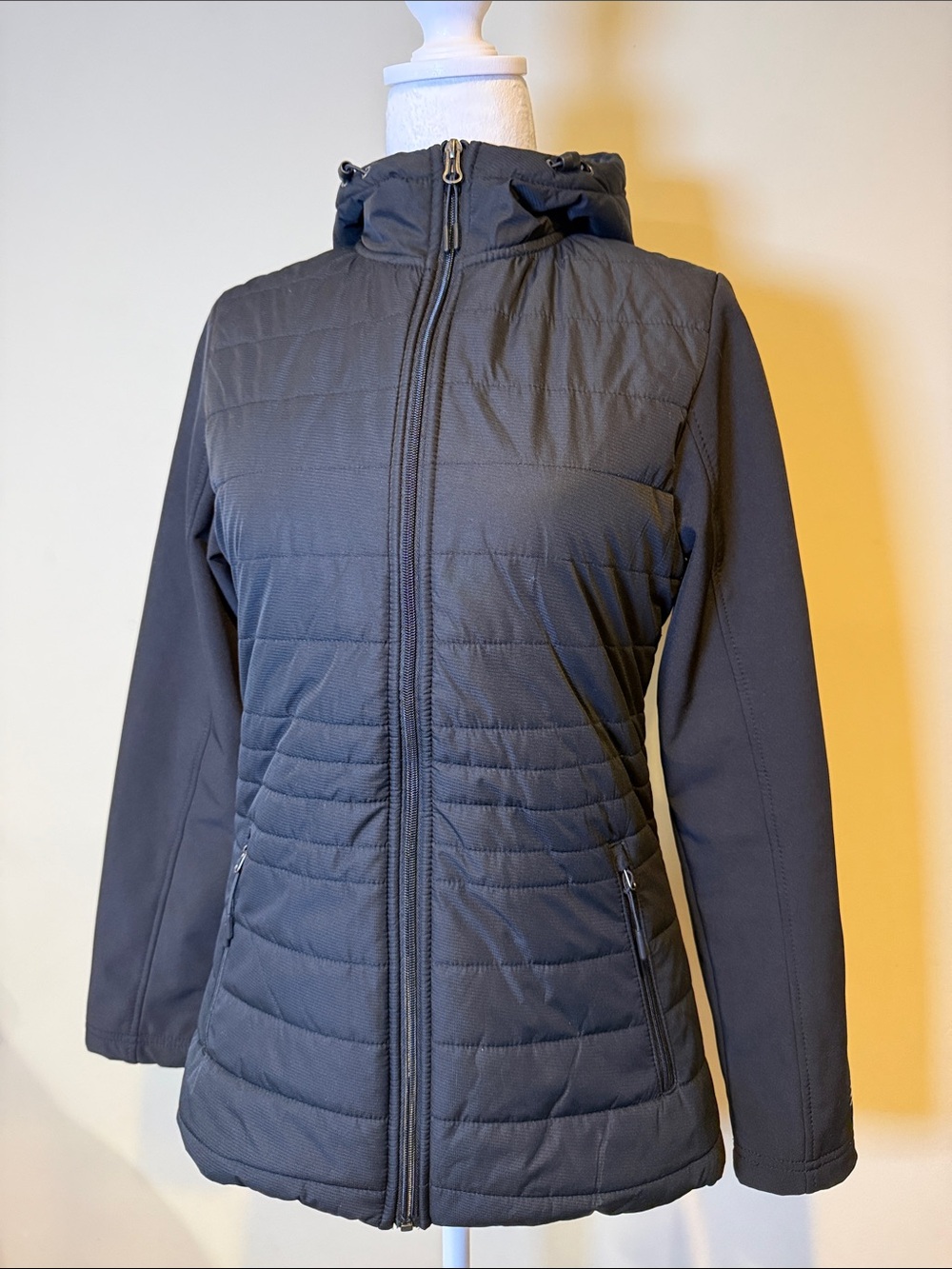 New Balance Black Quilted Hybrid Running Jacket with Hood Small - Picture 4 of 13